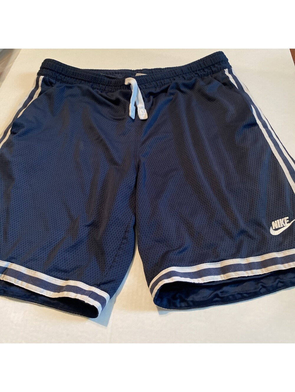 Vintage Y2K Nike Side Stripe Athletic Basketball Shorts Size LG Embroidery RARE